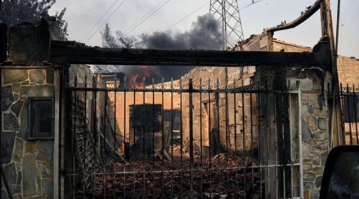 Στον Άγιο Αντρέα δίπλα στο Μάτι έκρυβαν τους 8 τούρκους Αξιωματικούς – Τους φυγάδευσαν την ώρα της φωτιάς- Μας πυρπόλησαν οι Τούρκοι;